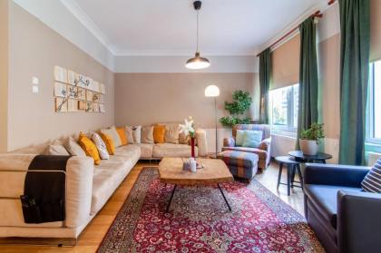 Missafir Vibrant Flat with Balcony in Sisli - image 1