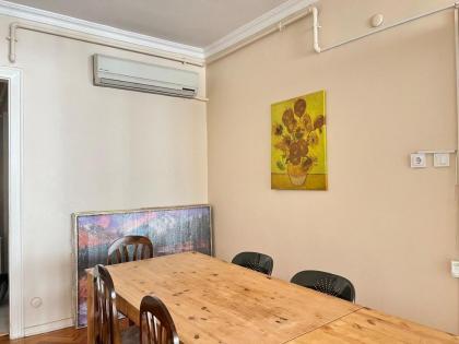 Wonder Homes   3BR 2BA  Taksim Square SS2 - image 9