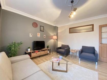 Stylish Flat near Pera Museum in Beyoglu - image 7