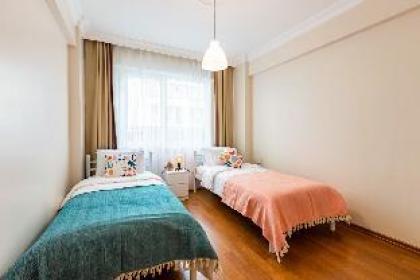 Colorful Flat near Popular Attractions in Sisli - image 8