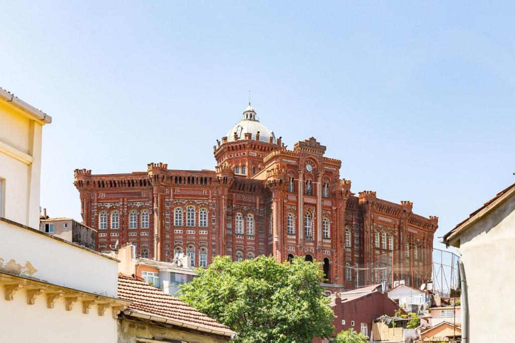 Historic House near Popular Landmarks in Balat - image 6