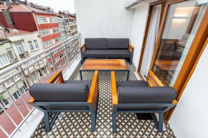 Central Flat with Lovely Terrace in Ferikoy Sisli - image 4