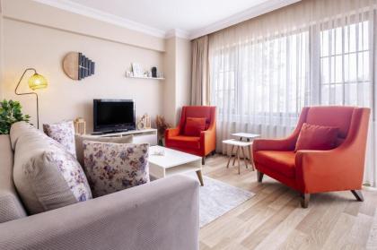 Gorgeous Apartment with City View in Beyoglu - image 15