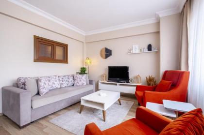 Gorgeous Apartment with City View in Beyoglu - image 9