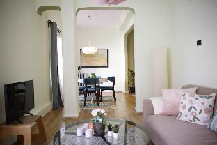 Colorful Apartment in Prime Beyoglu Spot - image 3