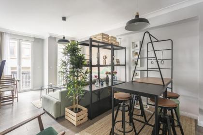 Central and Refreshing Flat in Beyoglu