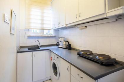 Centrally Located Lovely Flat in Cihangir - image 5