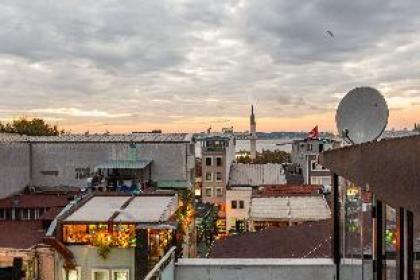 Central and Stylish Flat in the Heart of Kadıköy - image 6