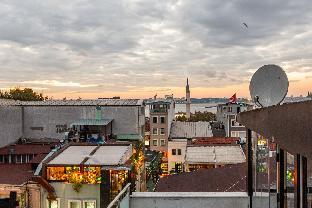 Central and Stylish Flat in the Heart of Kadıköy - image 6