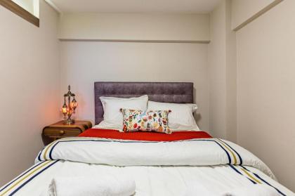 Central and Stylish Flat in the Heart of Beyoglu - image 13