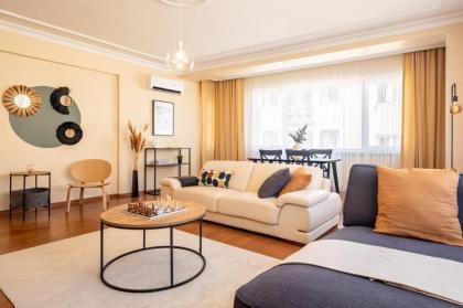 Charming Flat 15 min to City's Nisantasi in Sisli - image 10