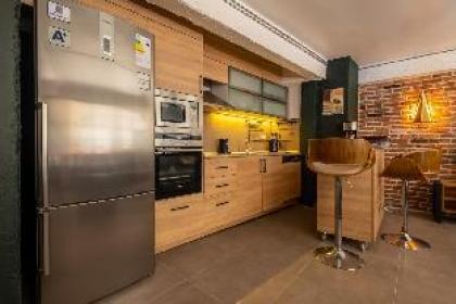 Amazing Flat with Stylish Interior in Beyoglu - image 15