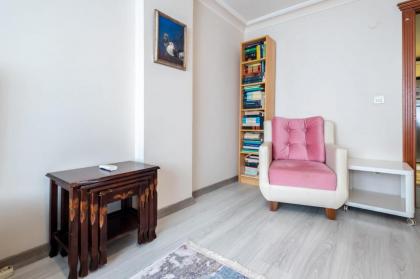 Eclectic Flat near Trendy Attractions in Beyoglu - image 12