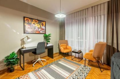 Cozy Flat near Trendy Attractions in Nisantasi - image 14