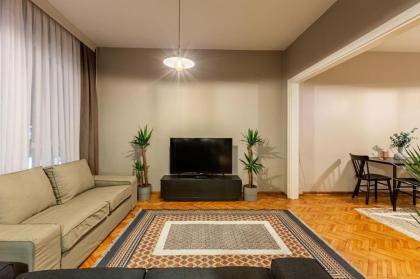 Cozy Flat near Trendy Attractions in Nisantasi - image 2