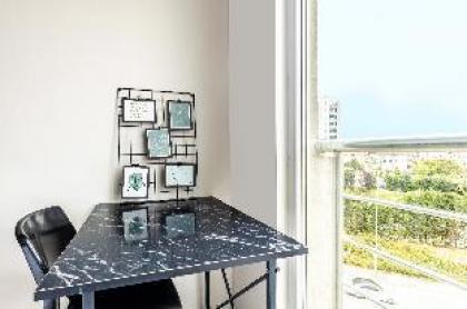 Cozy and Modern Studio with View in Atasehir - image 3