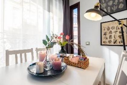 Exquisite Flat with Central Location in Nisantasi - image 14