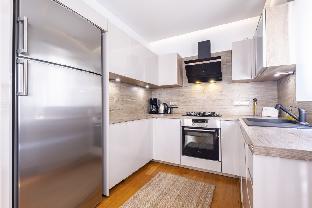 Exquisite Flat with Central Location in Nisantasi - image 4