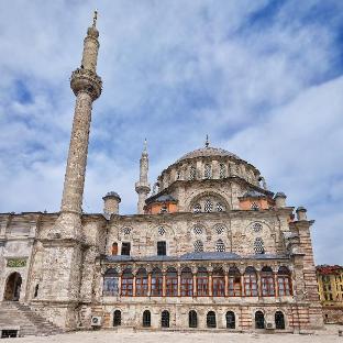 Historical Duplex Villa with Patio in Beyoglu - main image