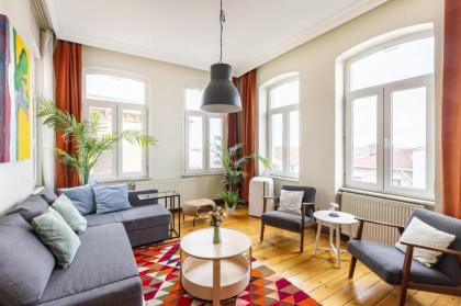 Historical Flat w/ Sea View Base of Galata Tow