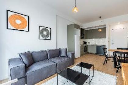 Modern Flat with Fantastic City View in Kadikoy - image 8