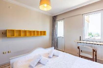 Flat with Shared Pool near Sabiha Gokcen Airport - image 7