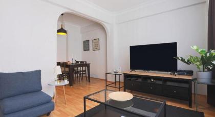 Stylish and Welcoming Apartment in Sisli - image 15