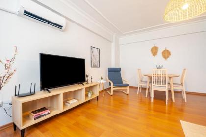 Comfy Flat 15 min City's Nisantasi Mall in Sisli - image 12