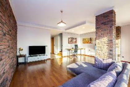 Sea View Sleek Flat near Transportation in Maltepe - image 8