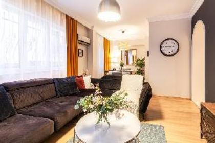 Chic Flat 3 min to City’s Nisantasi Mall in Sisli - image 19