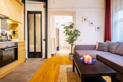 Charming Flat 8 min to Galataport in Beyoglu - image 9