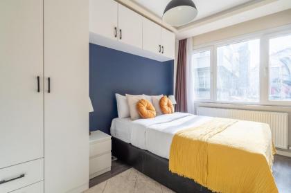 Stylish Flat w Jacuzzi 5 min to City Nisantasi - image 2