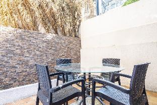 Cozy Sisli Flat Near Mall with Backyard - image 5