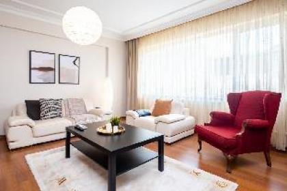 Comfy Flat near Popular Attractions in Sisli - image 1