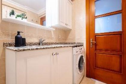 Comfy Flat near Popular Attractions in Sisli - image 11