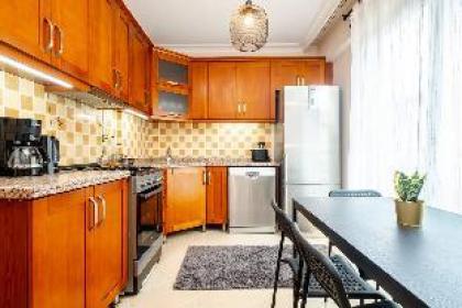 Comfy Flat near Popular Attractions in Sisli - image 15