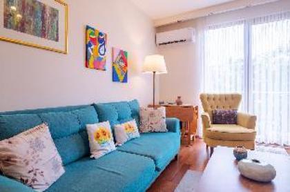 Pleasant Flat with Central Location in Sisli - image 15