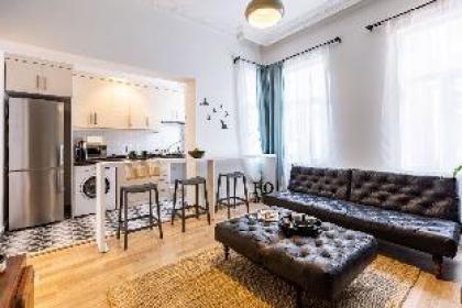 Rustic Flat 6 min to Istiklal Street in Beyoglu - image 8