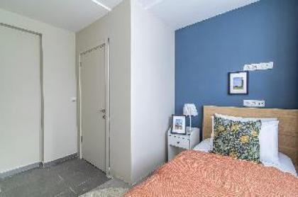 Charming Flat with Backyard Close to Zorlu Center - image 3