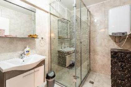 Galata flat with two bedroom - image 19