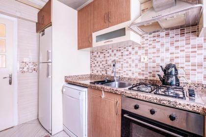 Apartment 250 m to Metro Station in Uskudar - image 8