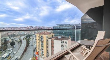 Centrally Located Flat with Balcony in Beyoglu - image 20