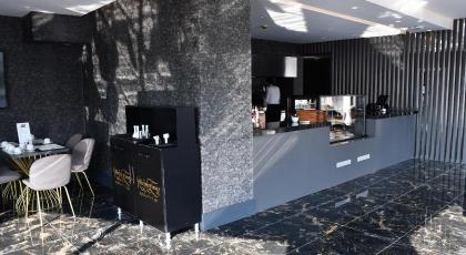 HMZ LUXURY HOTEL - image 19