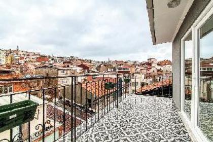 Studio Flat with Terrace in Balat Fatih - image 11