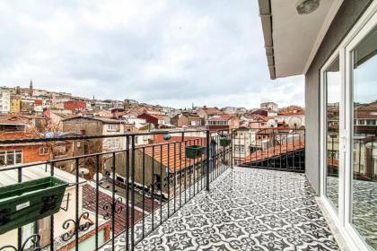 Studio Flat with Terrace in Balat Fatih - image 14