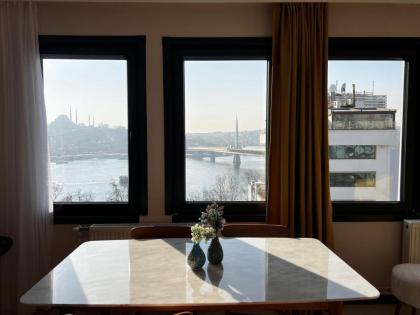 Karaköy GoldenHorn Ultra Luxury Flat 4BRSea View - image 11