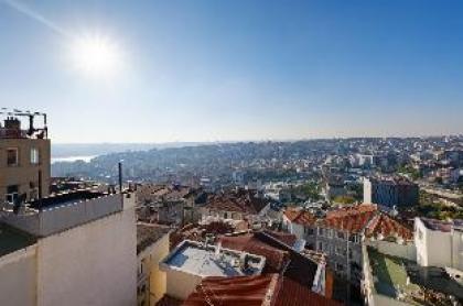 Outstanding Flat With City and Sea View in Beyoglu - image 14