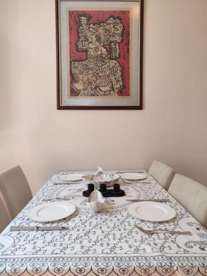 Central and cozy flat in Taksim - image 10