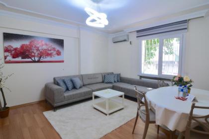 Cozy 3br Retreat Modern Comfort Istanbul