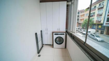 Cozy & Bright 1-bdr Apartment Near Forum Istanbul - image 12